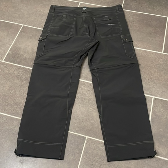 KUHL RENEGADE™‎ CARGO CONVERTIBLE size 40X30 - Picture 3 of 11